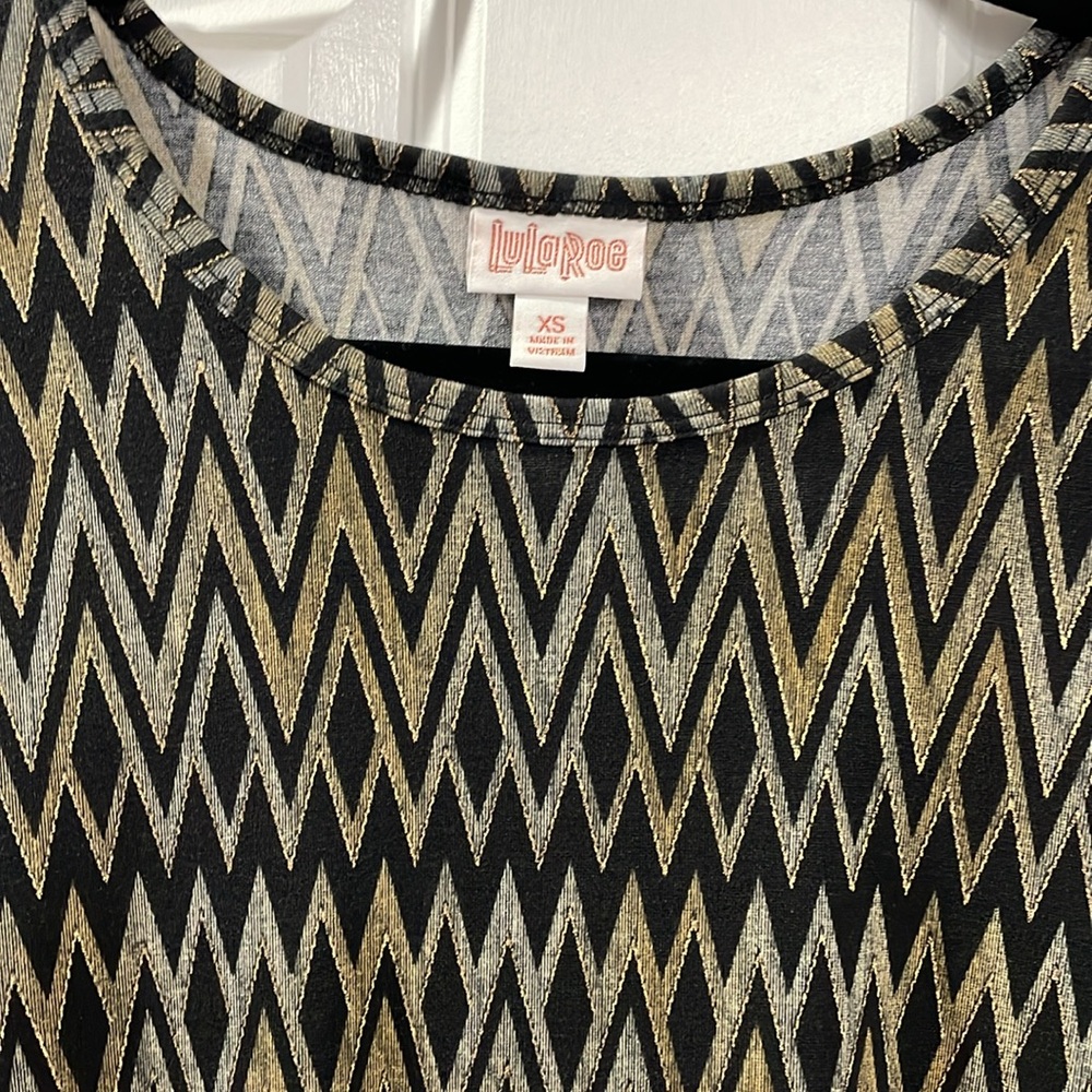 NWT LuLaRoe Elegant Collection Carly. Black with gold and silver zigzag.